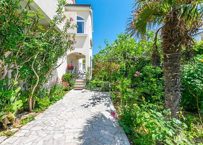 Apartman Rada I Stanislav *