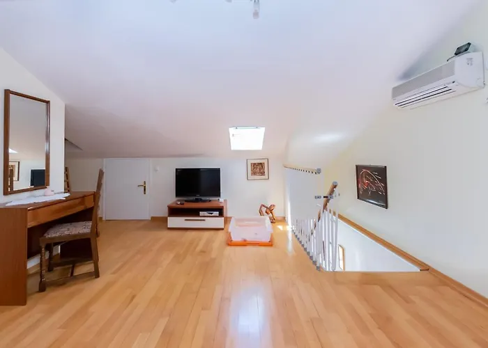 Rada I Stanislav Apartman *